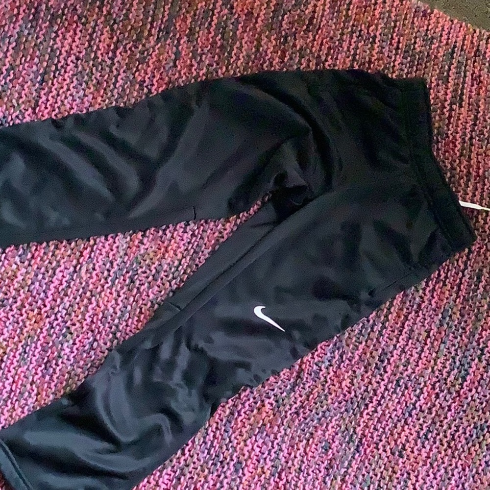 Black Nike thermal fit sweatpants